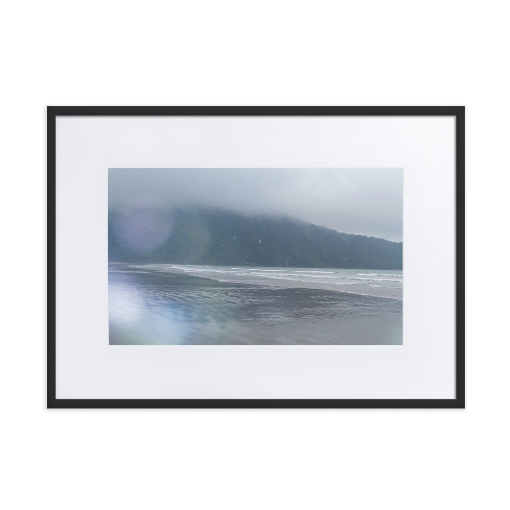 Pôster em papel fosco com moldura e paspatur